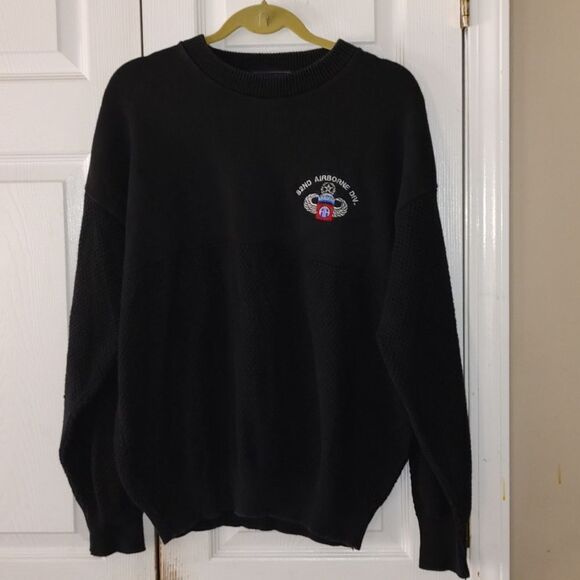 82nd Airborne division United States Army black sweater by Andrew Rohan   Sz L - Picture 1 of 5
